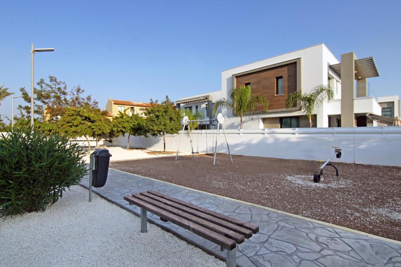 Villa Martha Protaras Exteriör bild